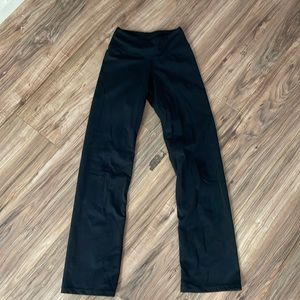 Chloe Noel flare leggings